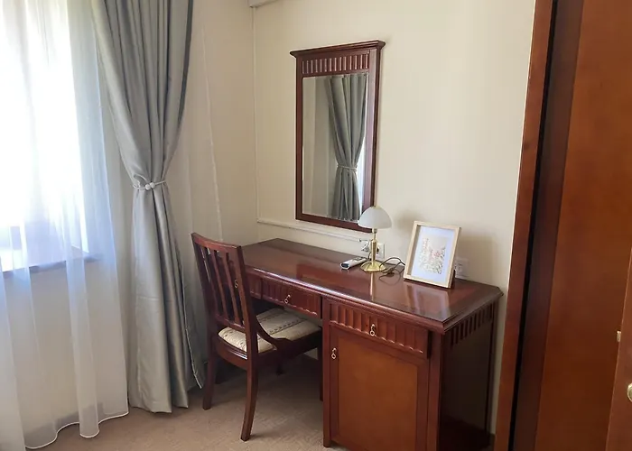 Apartment Next To The Lift Downtown