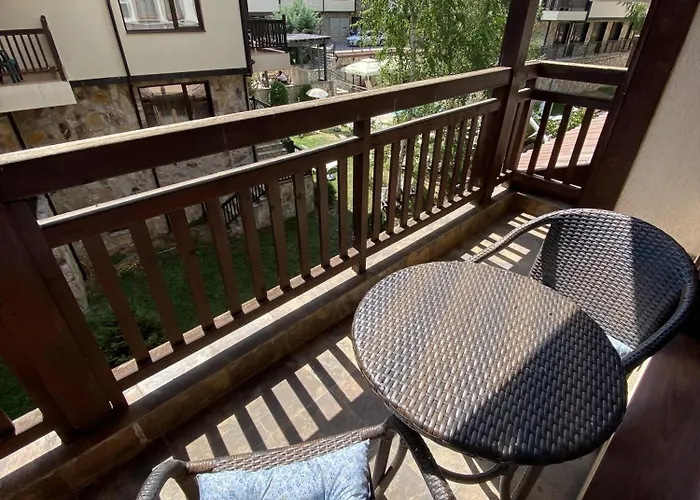 Apartment Next To The Lift Downtown