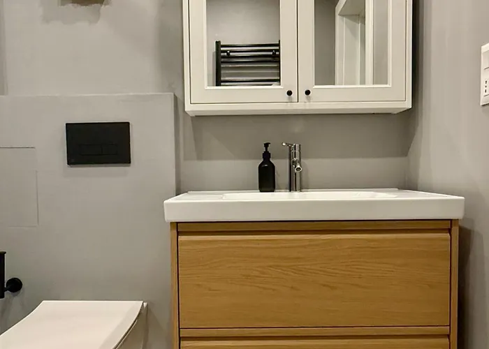 Apartment Next To The Lift Downtown *