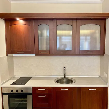 Next To The Lift Downtown Banszko