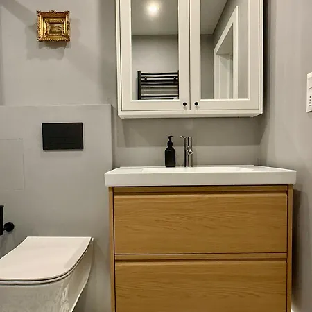 Appartamento Next To The Lift Downtown *