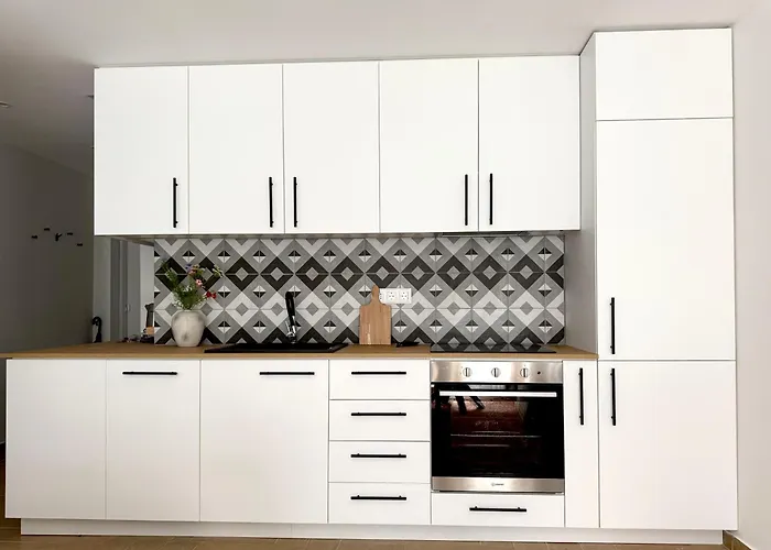 Next To The Lift Downtown Banszko