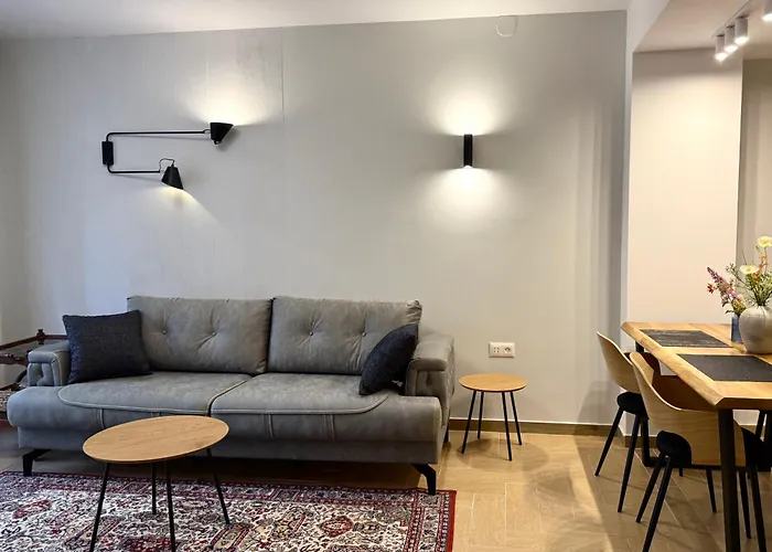 Apartman Next To The Lift Downtown *