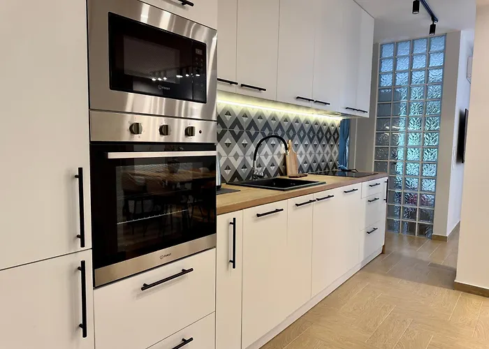 Next To The Lift Downtown * Banszko