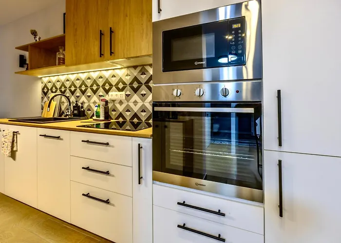 Next To The Lift Downtown * Banszko