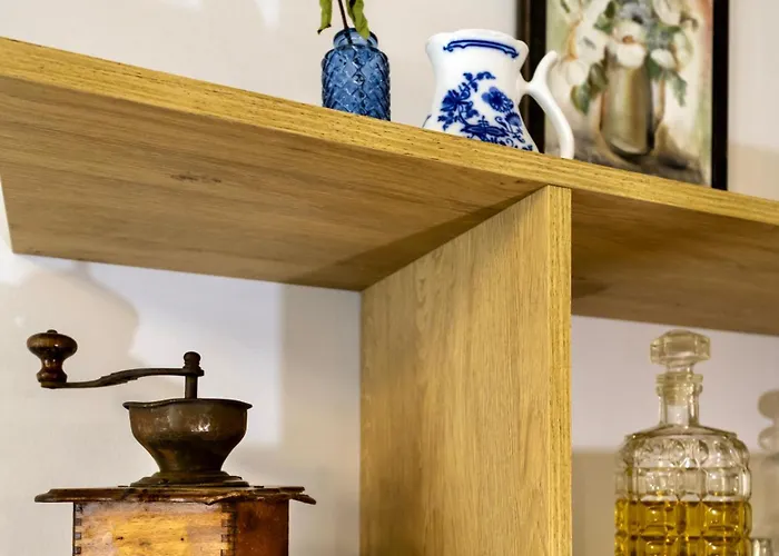 Next To The Lift Downtown * Banszko